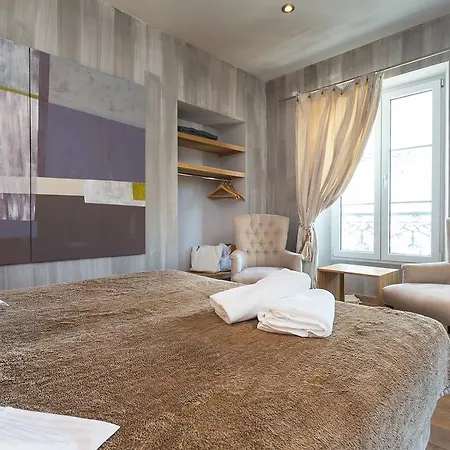 Studio Hyper-centre Rue Paradis * Nice