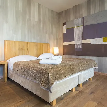 Studio Hyper-centre Rue Paradis
