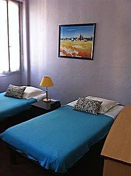 Studio Hyper-centre Rue Paradis Nice